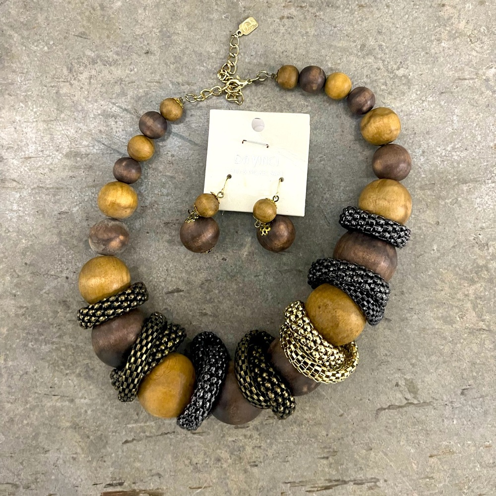 New necklace and earring set